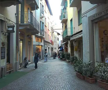 Fiore Rosso * Stresa